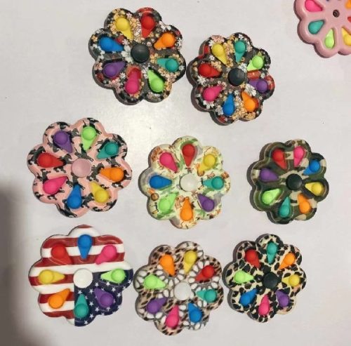 fidget toys pop it fidget spinner